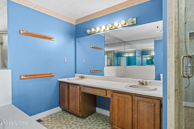 905 Glennshire Drive, Knoxville, TN 37923