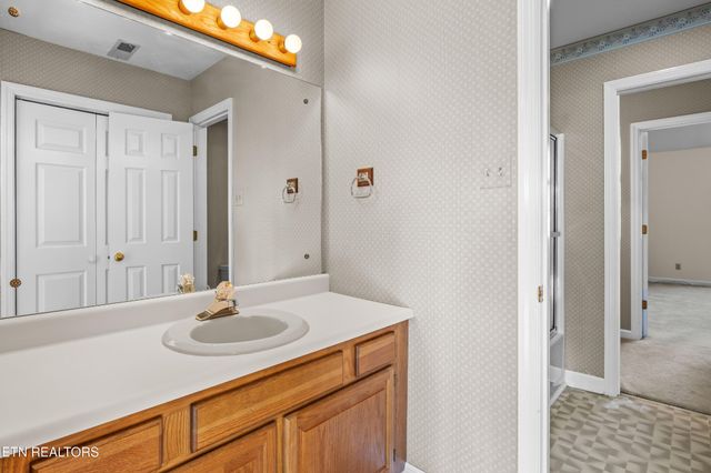 905 Glennshire Drive, Knoxville, TN 37923