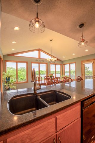 19643 71st Street NE, New London, MN 56273