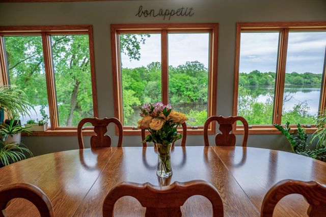 19643 71st Street NE, New London, MN 56273
