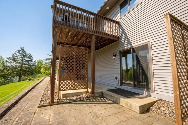 19643 71st Street NE, New London, MN 56273