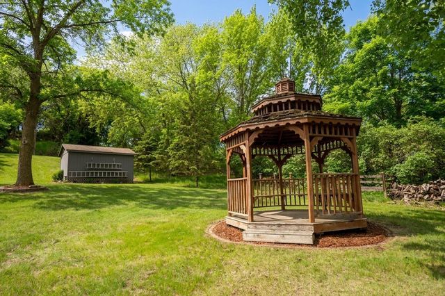 19643 71st Street NE, New London, MN 56273