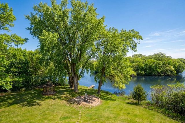 19643 71st Street NE, New London, MN 56273