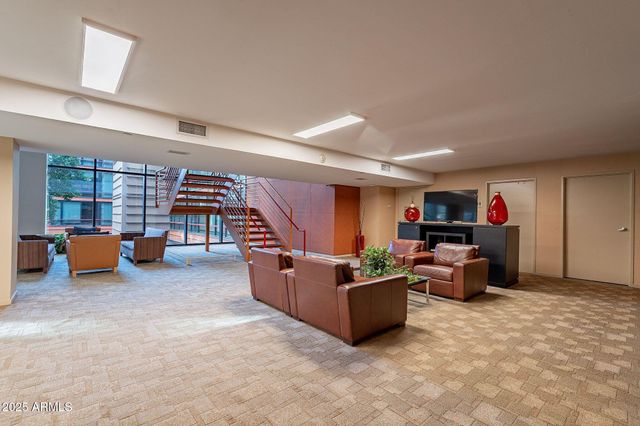 4808 N 24TH Street 305, Phoenix, AZ 85016