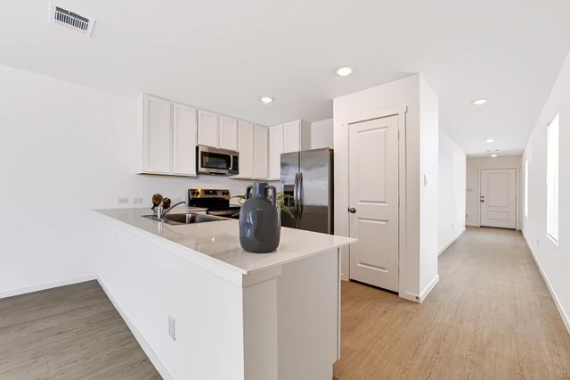 245 Pastar FLS, Seguin, TX 78155