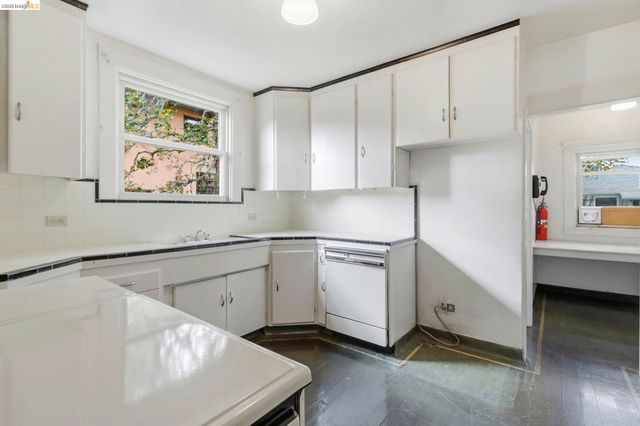 1529 Ada St, Berkeley, CA 94703