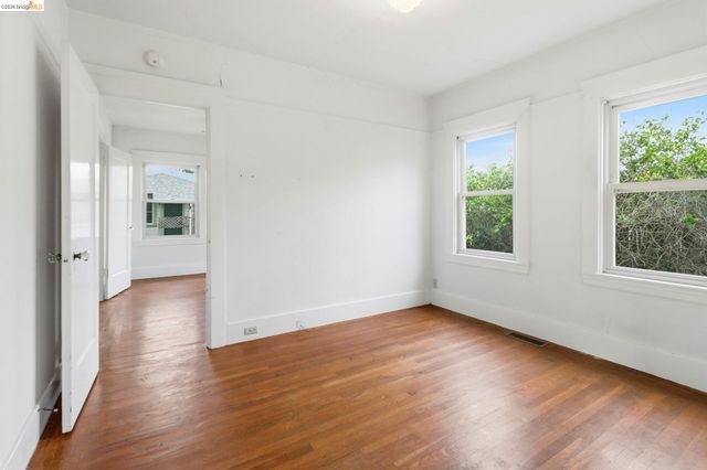 1529 Ada St, Berkeley, CA 94703