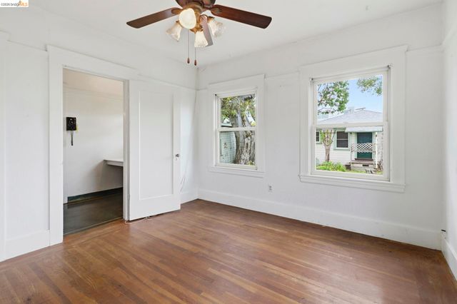 1529 Ada St, Berkeley, CA 94703