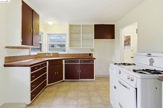 1529 Ada St, Berkeley, CA 94703