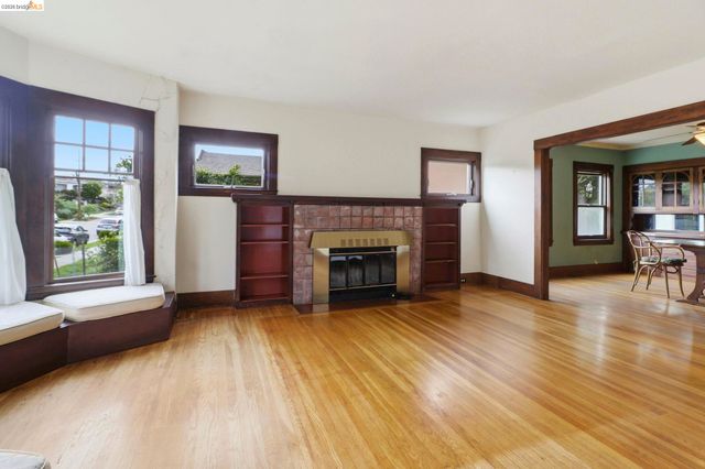 1529 Ada St, Berkeley, CA 94703