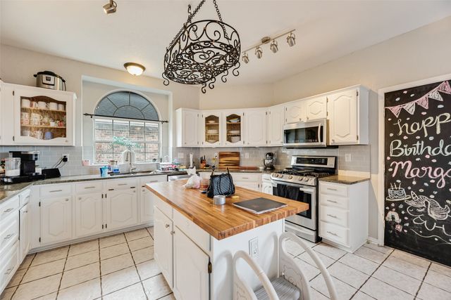 1725 Sheffield Drive, Garland, TX 75040