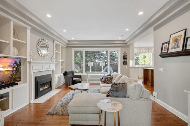 7000 Weston Circle, Edina, MN 55439