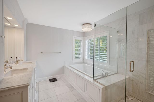 7000 Weston Circle, Edina, MN 55439