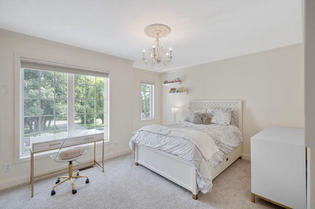 7000 Weston Circle, Edina, MN 55439