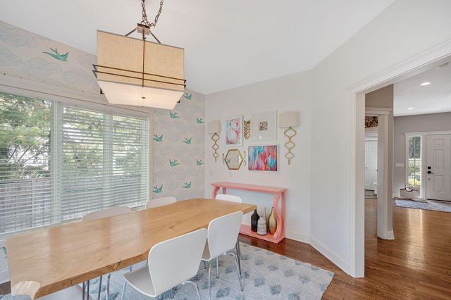 7000 Weston Circle, Edina, MN 55439