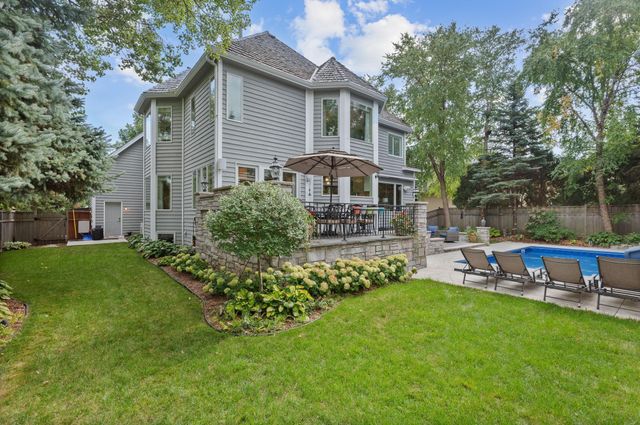 7000 Weston Circle, Edina, MN 55439