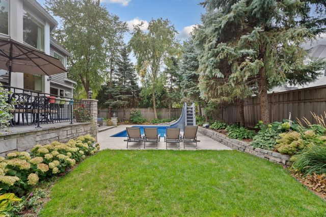 7000 Weston Circle, Edina, MN 55439