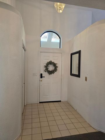 1256 Saddle Ct, Auburn, CA 95603