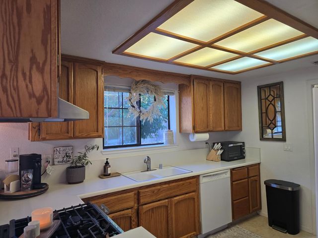 1256 Saddle Ct, Auburn, CA 95603