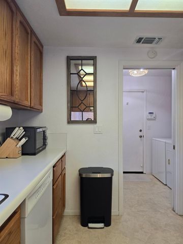 1256 Saddle Ct, Auburn, CA 95603
