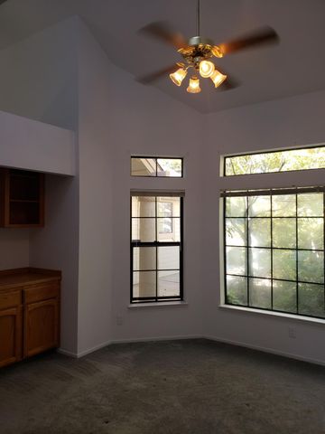 1256 Saddle Ct, Auburn, CA 95603