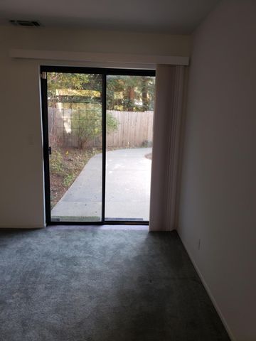1256 Saddle Ct, Auburn, CA 95603