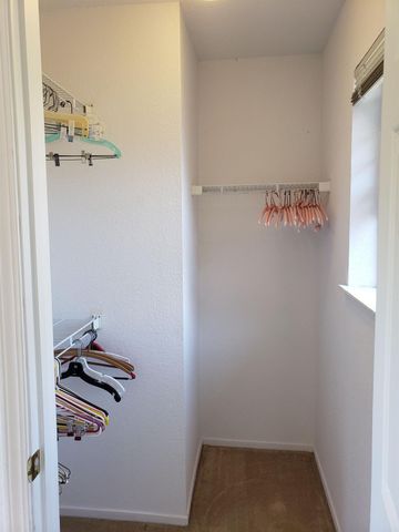 1256 Saddle Ct, Auburn, CA 95603