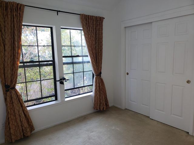 1256 Saddle Ct, Auburn, CA 95603