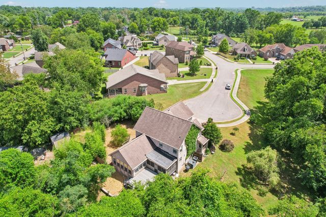 631 Keeton Ave, Old Hickory, TN 37138