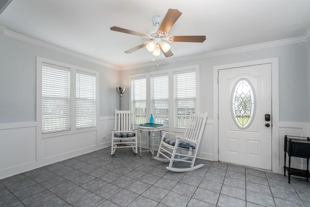 4115 Surf Drive, Galveston, TX 77554