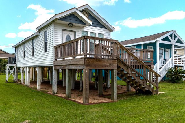 4115 Surf Drive, Galveston, TX 77554