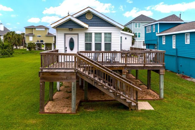 4115 Surf Drive, Galveston, TX 77554