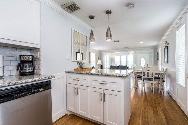 4115 Surf Drive, Galveston, TX 77554