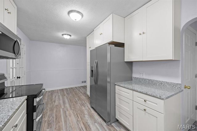 915 N 17th Street, Belleville, IL 62226