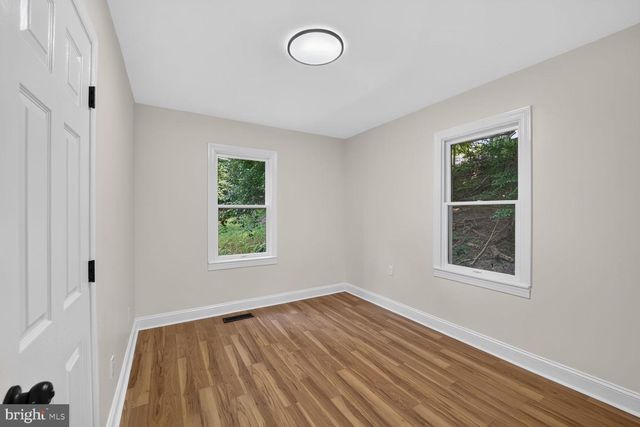 7012 NOAH DR, Fort Washington, MD 20744