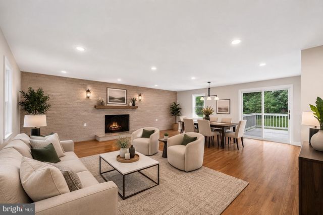 7012 NOAH DR, Fort Washington, MD 20744