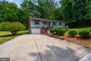 7012 NOAH DR, Fort Washington, MD 20744
