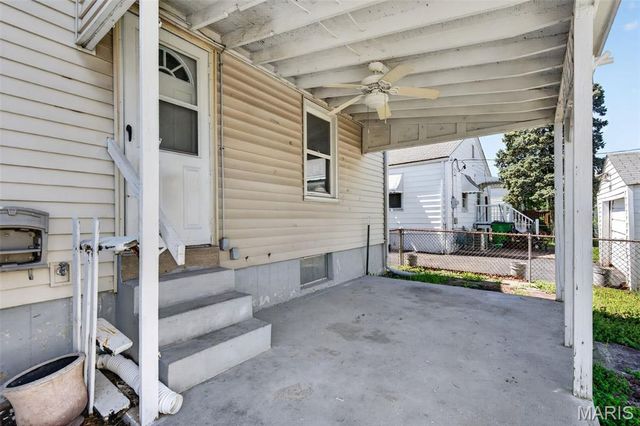 10655 St Stephen Lane, St Ann, MO 63074