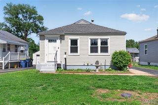 10655 St Stephen Lane, St Ann, MO 63074