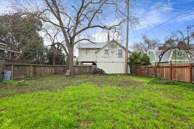 721 N Edison St, Stockton, CA 95203