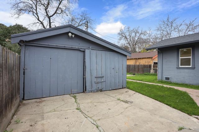 721 N Edison St, Stockton, CA 95203