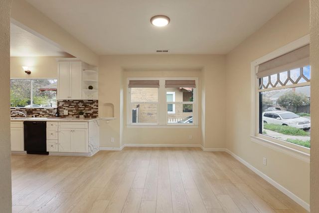 721 N Edison St, Stockton, CA 95203