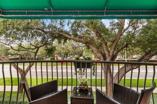 12691 NW 14th Pl, Sunrise, FL 33323