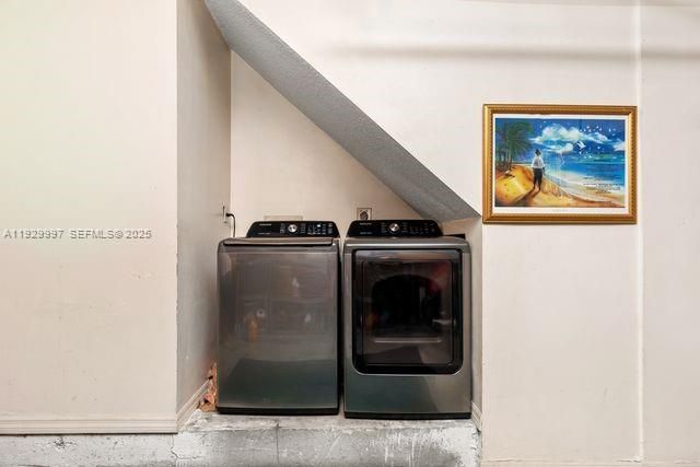 12691 NW 14th Pl, Sunrise, FL 33323