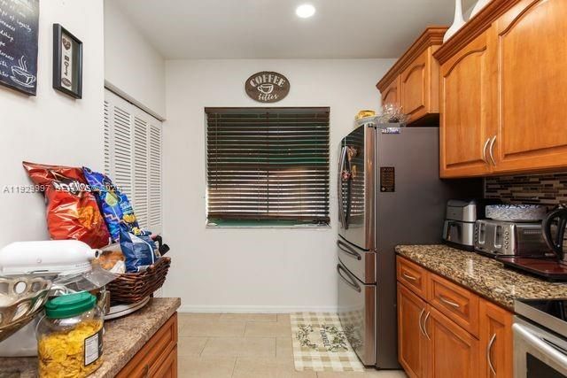 12691 NW 14th Pl, Sunrise, FL 33323