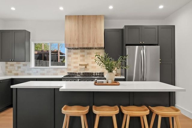 876 San Felipe Avenue, San Bruno, CA 94066