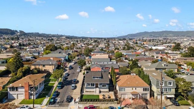 876 San Felipe Avenue, San Bruno, CA 94066