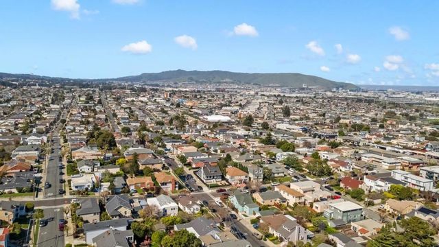 876 San Felipe Avenue, San Bruno, CA 94066