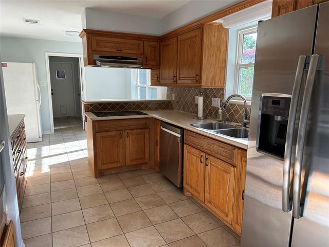 15711 Four Leaf Drive, Houston, TX 77084