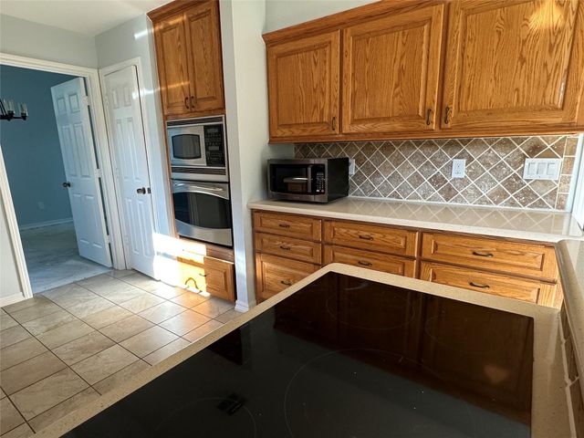 15711 Four Leaf Drive, Houston, TX 77084